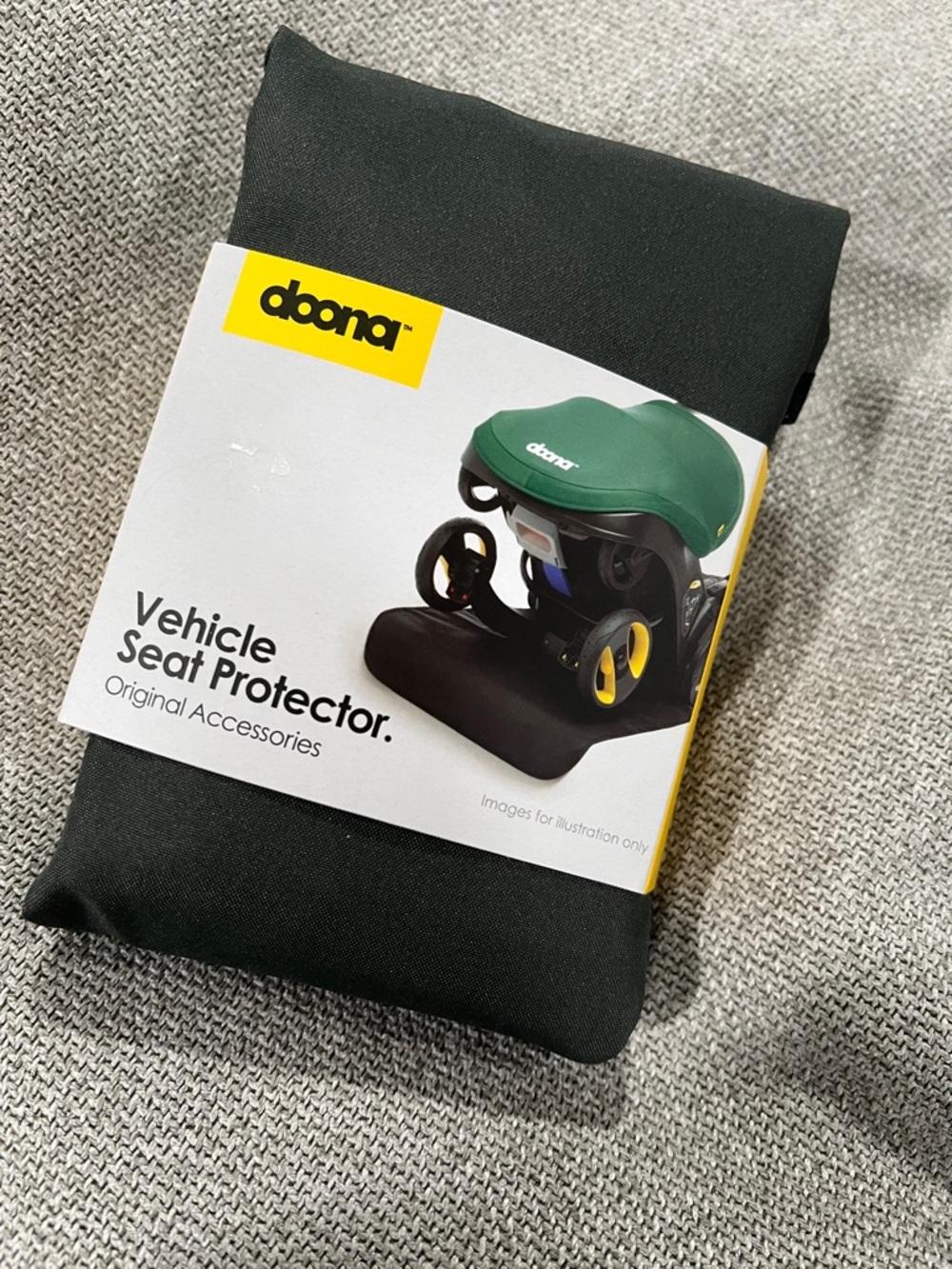 doona Black Vehicle Seat Protector for Kids